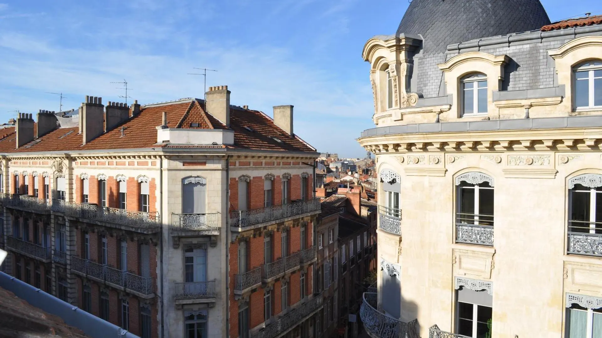 Historic Center, 74 M2, Terrace, Rooftop Views Toulouse